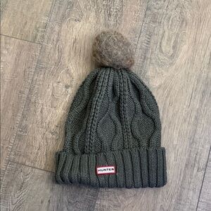 Hunter Charcoal Cable Knit Beanie with Pom-Pom